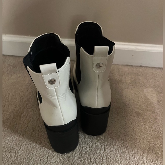 Nine West Womens Quies Chelsea Heeled Booties 👢 - Picture 4 of 15
